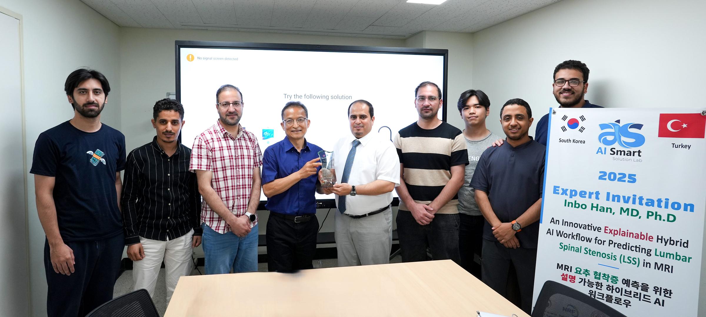 AISSLab Hosts 2025 Expert Seminar on Explainable AI Workflow for MRI-Based Lumbar Stenosis Prediction